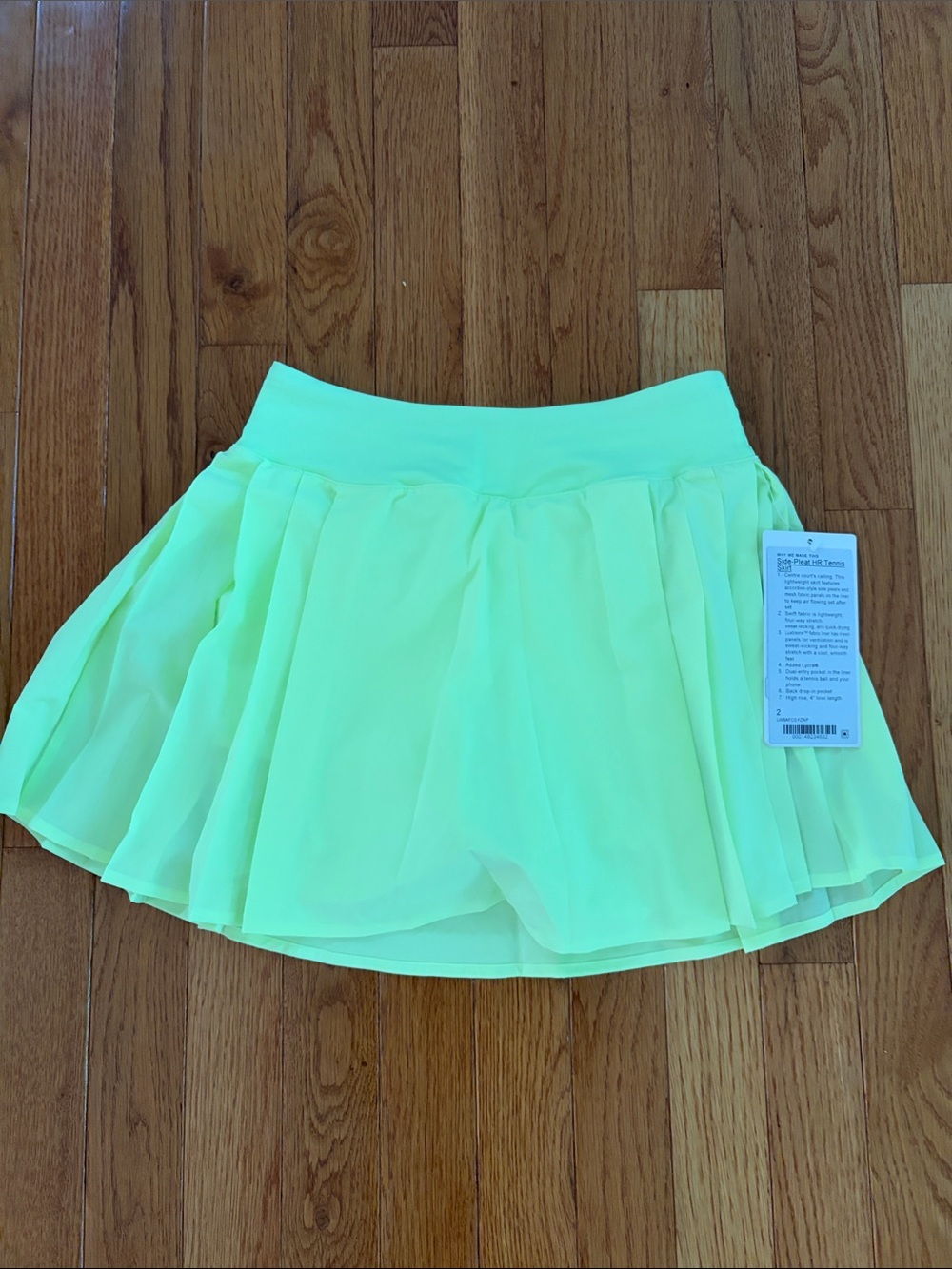 Lululemon Neon Yellow Pleated Women’s Skater Skirt
